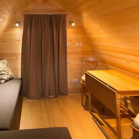 Mallow Glamping Pod Cheltenham Bagian luar foto